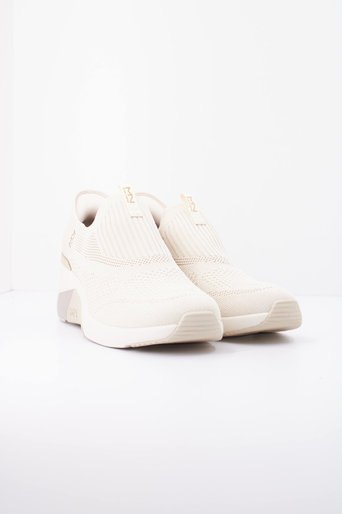SKECHERS S en color BLANCO (2)