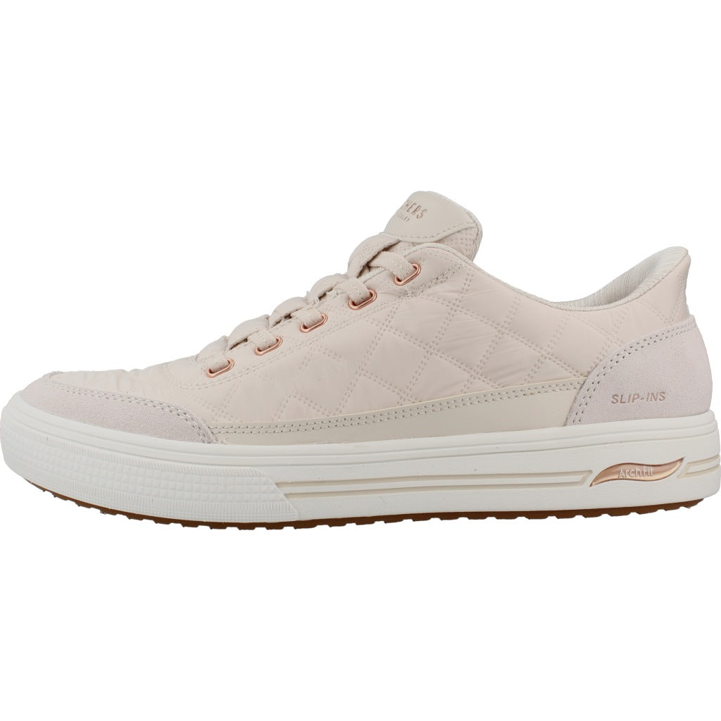 SKECHERS S ARCH FIT ARCADE CUDDLE STEP en color BEIS (2)
