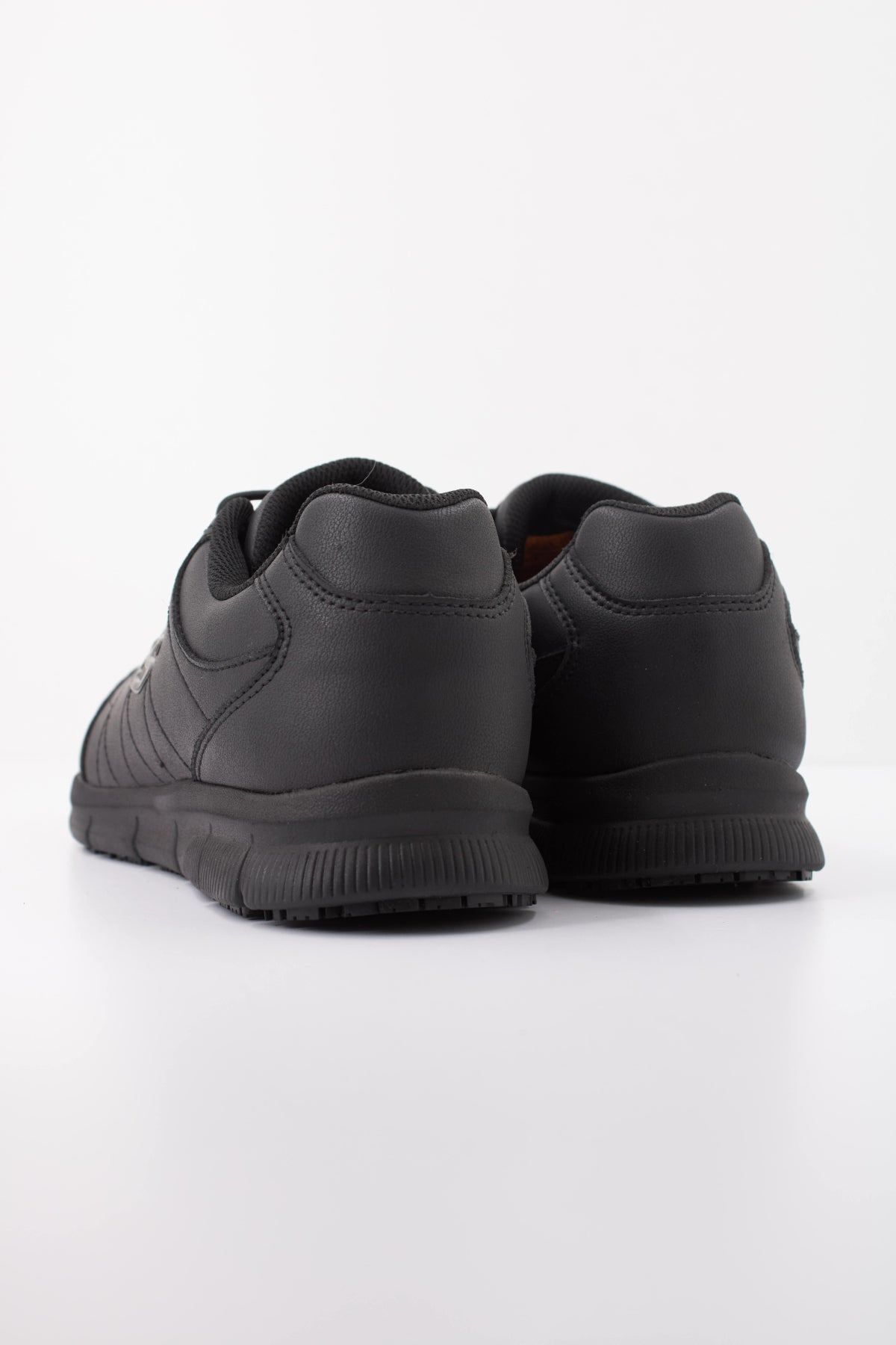 SKECHERS NAMPA OSIL en color NEGRO (4)