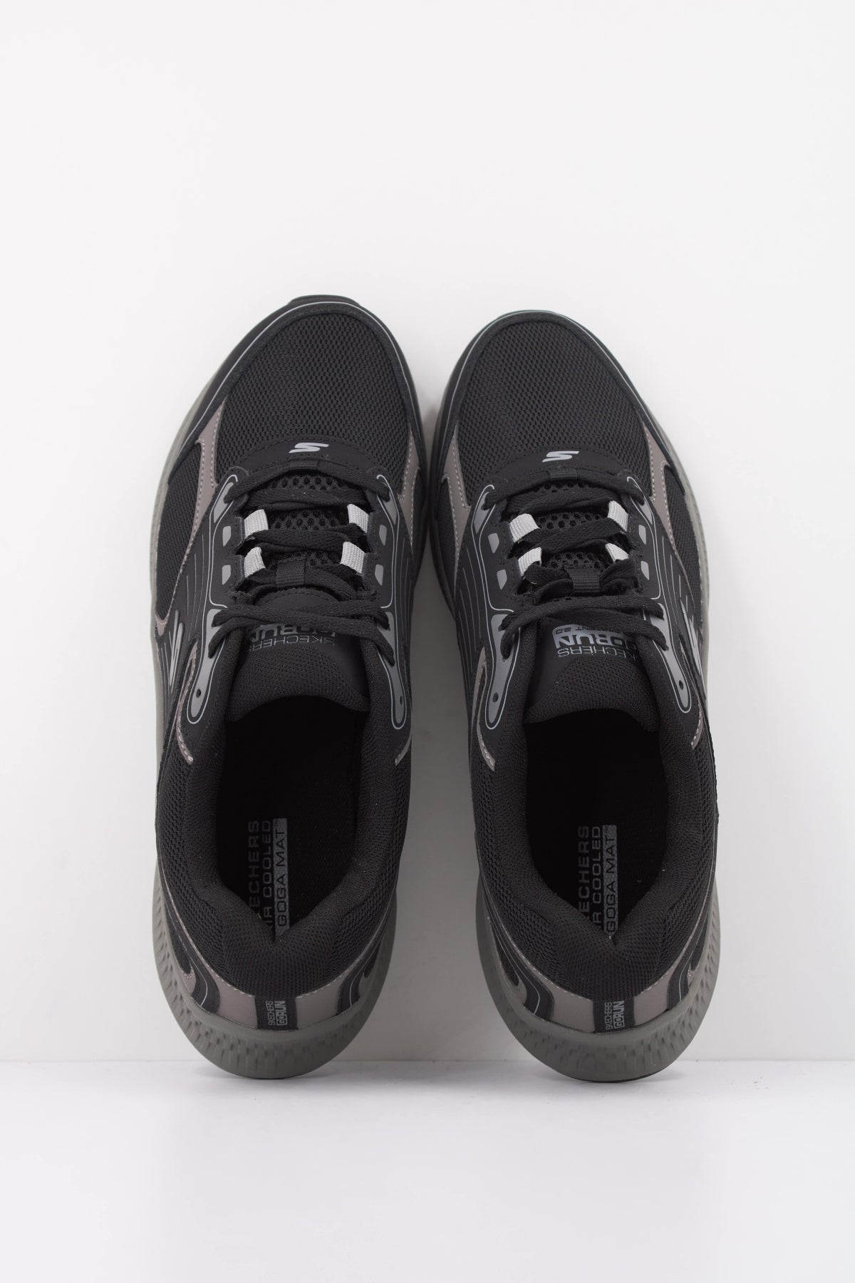 SKECHERS GO RUN CONSISTENT . en color NEGRO (3)