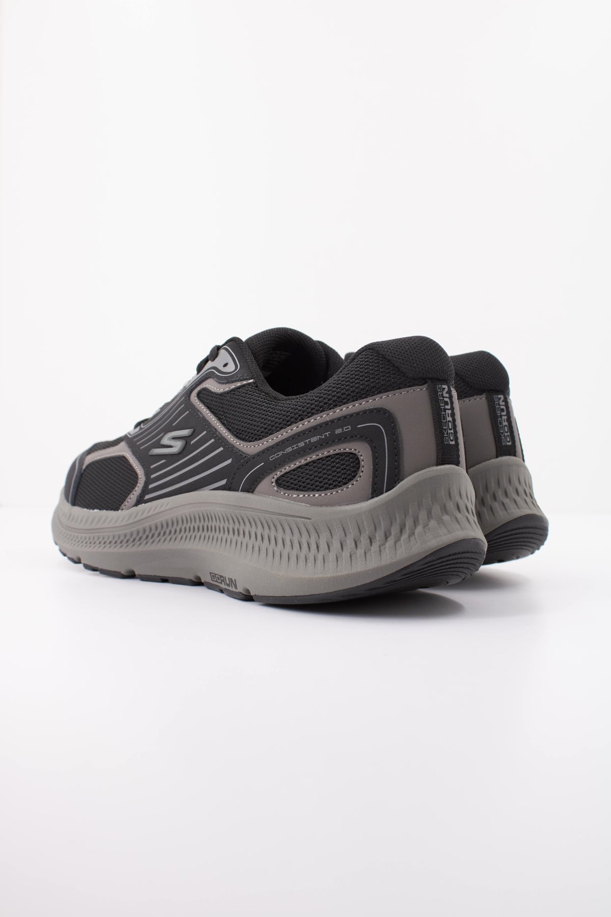 SKECHERS GO RUN CONSISTENT . en color NEGRO (4)