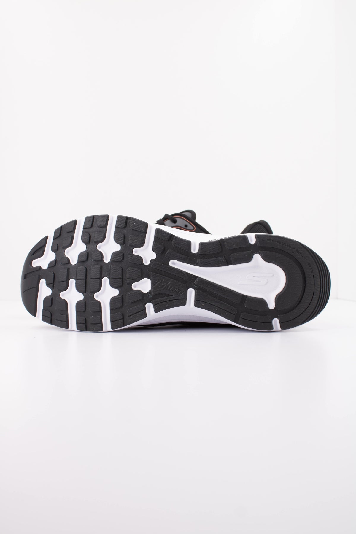 SKECHERS GO RUN CONSISTENT . en color NEGRO (5)