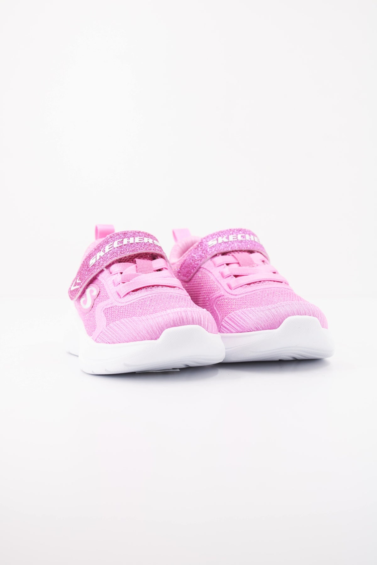 SKECHERS WAVE en color PLATA (2)