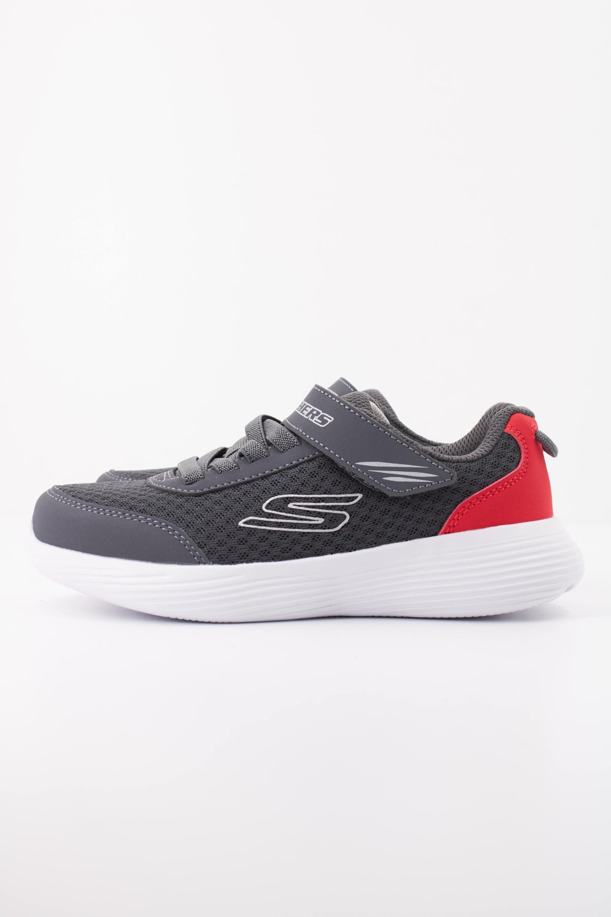 SKECHERS GO RUN V QUANTA en color GRIS (1)