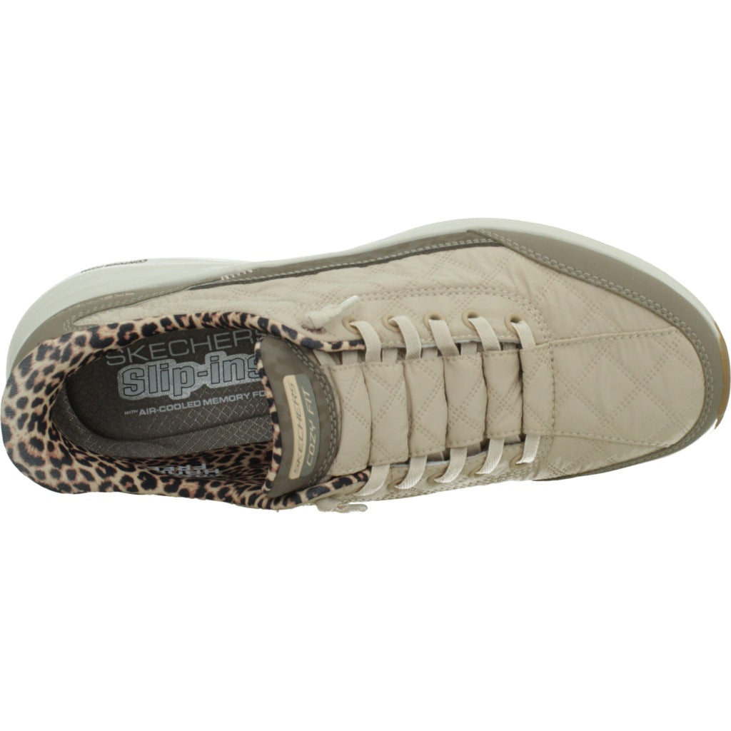 SKECHERS en color BEIS (7)