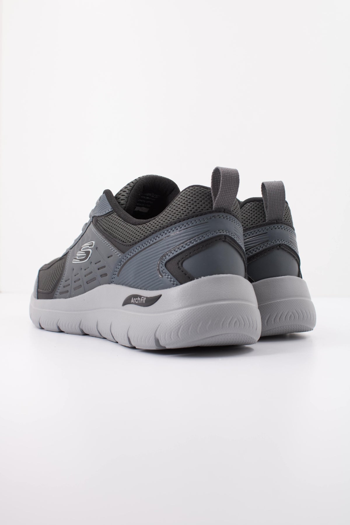 SKECHERS ARCH FIT SUMMITS - LEEGE en color GRIS (4)