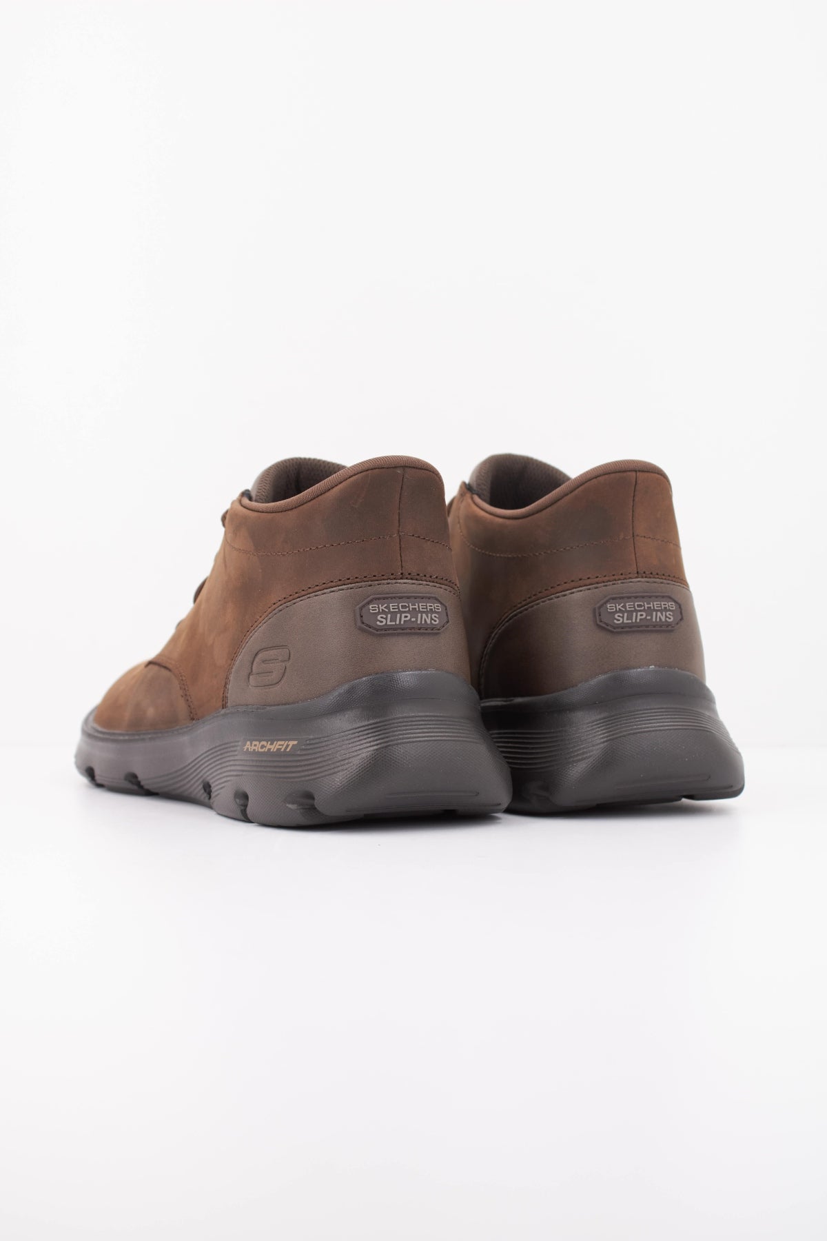 SKECHERS S ARCH FIT GARZA en color MARRON (4)
