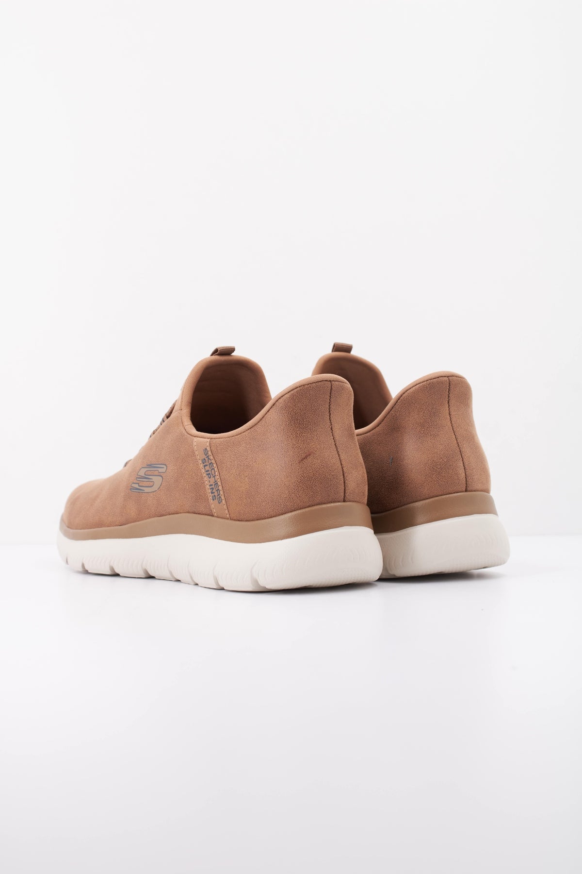 SKECHERS S SUMMITS KORLO en color MARRON CLARO (4)
