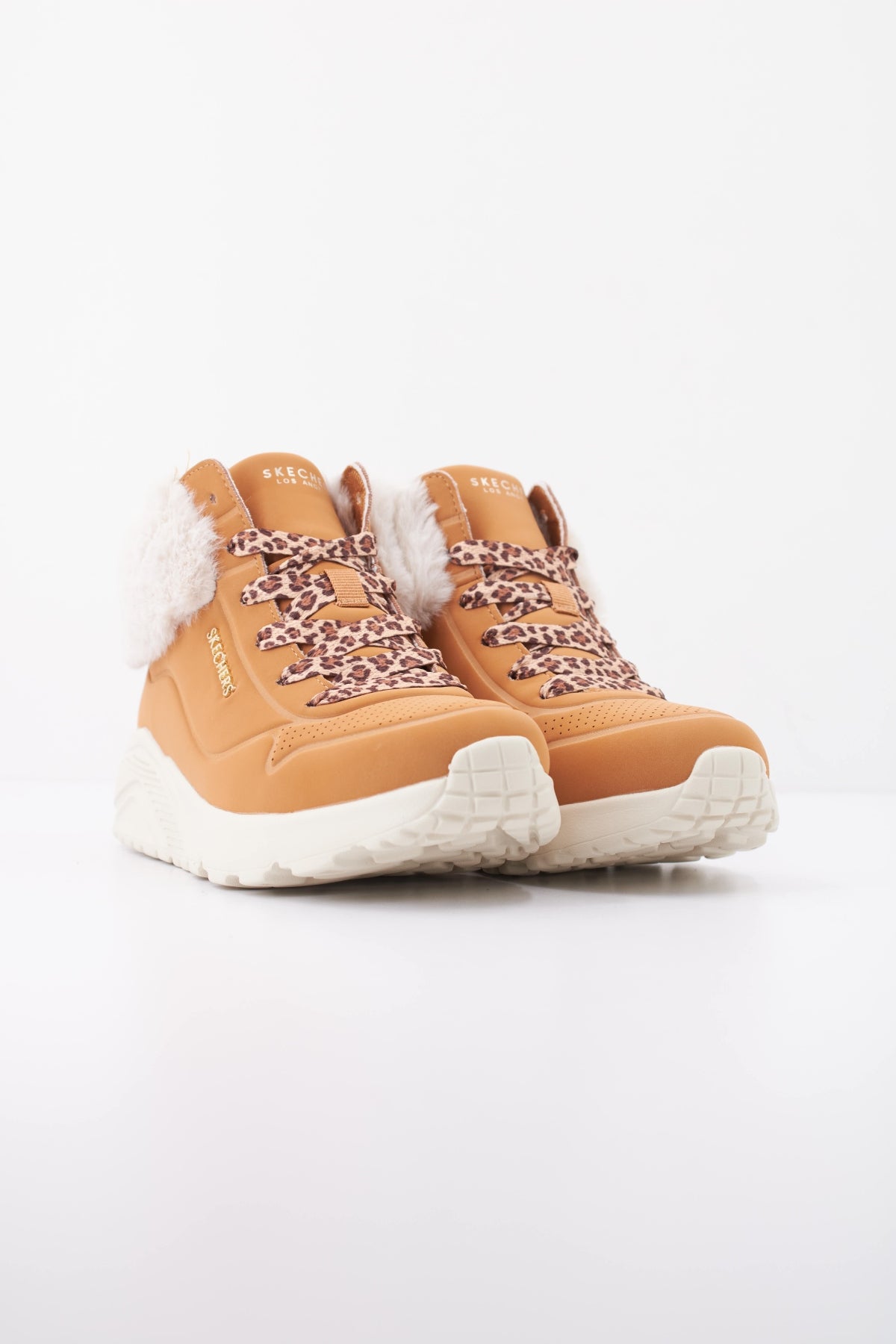 SKECHERS LS en color MARRON CLARO (2)