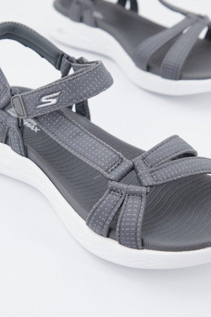 SKECHERS ON THE GO BRILLIANCY en color GRIS (3)