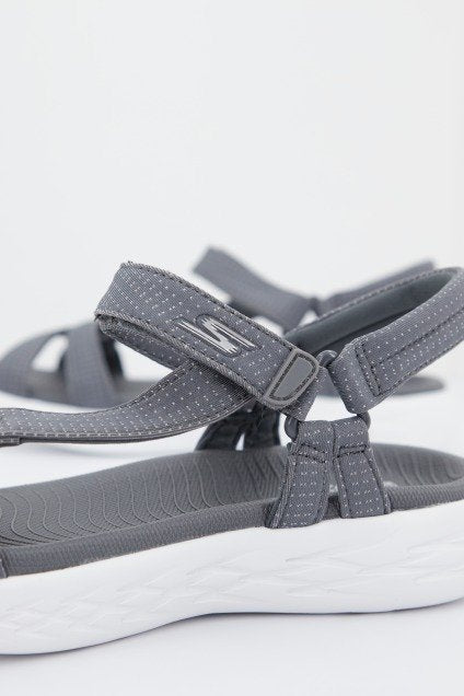 SKECHERS ON THE GO BRILLIANCY en color GRIS (4)