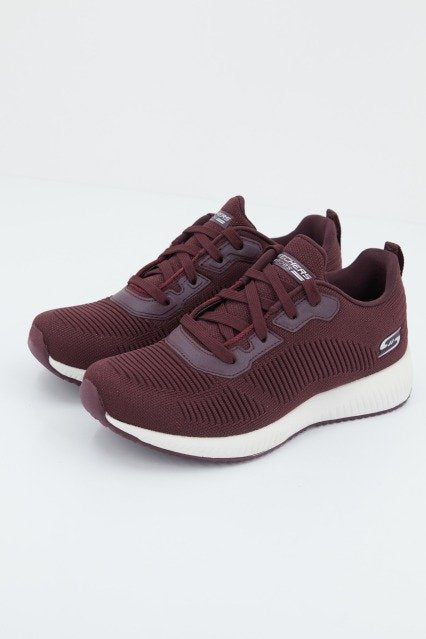 SKECHERS BOBS SQUAD TOTAL GLAM en color BURDEOS (1)