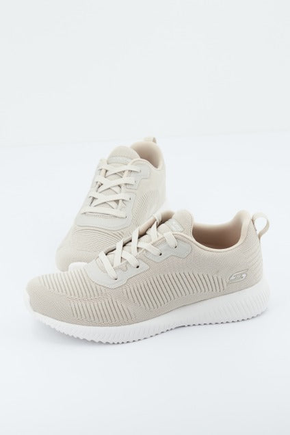 SKECHERS BOBS SQUAD - TOUGH TALK en color MARRON CLARO (1)