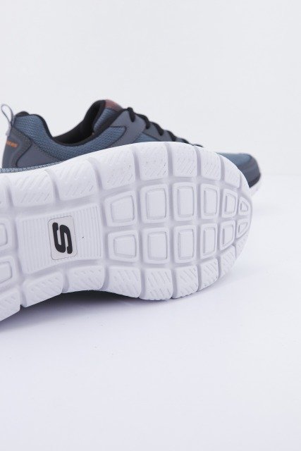 SKECHERS TRACK SCLORIC en color GRIS (4)