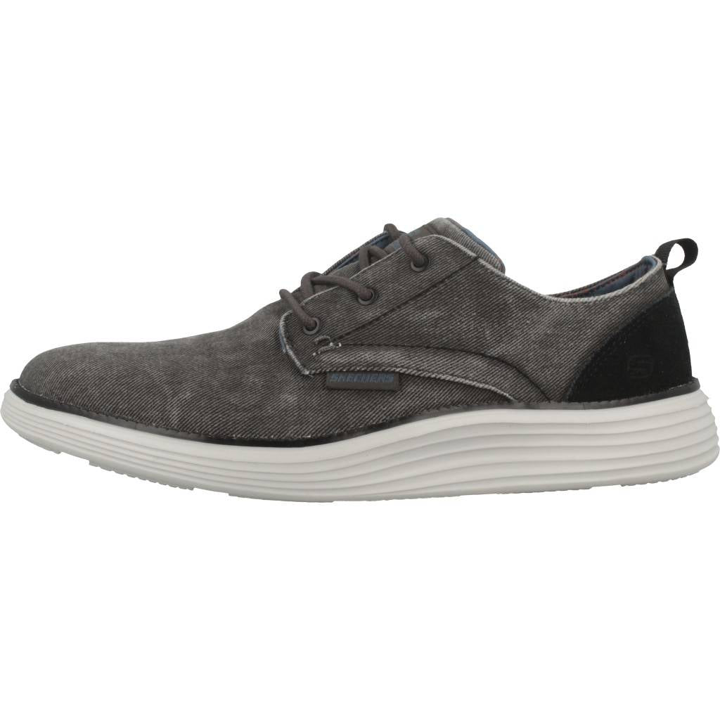 SKECHERS STATUS . PEXTON en color NEGRO (2)