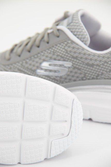 SKECHERS FASHION FIT BOLD BOUNDARIES en color GRIS (4)