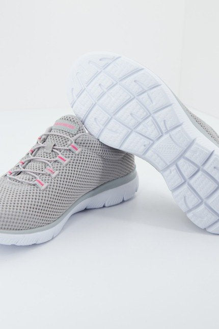 SKECHERS SUMMITS en color GRIS (3)