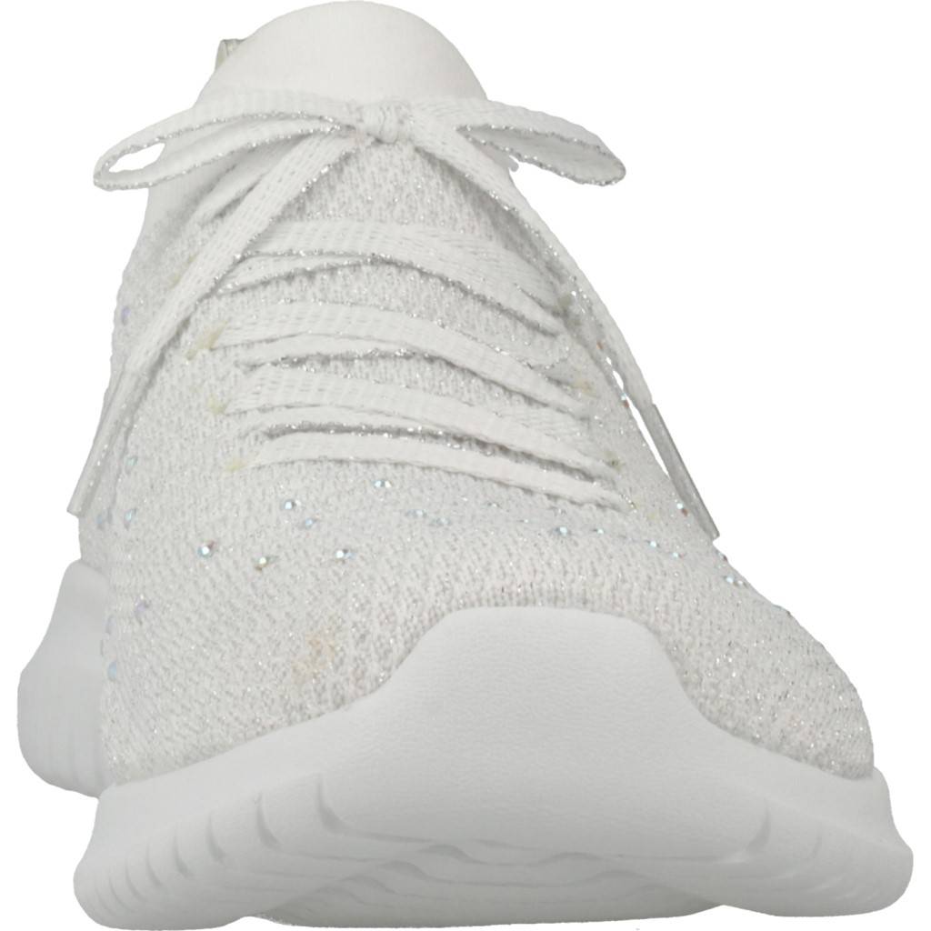 SKECHERS ULTRA FLEX STROLLING OUT en color BLANCO (6)
