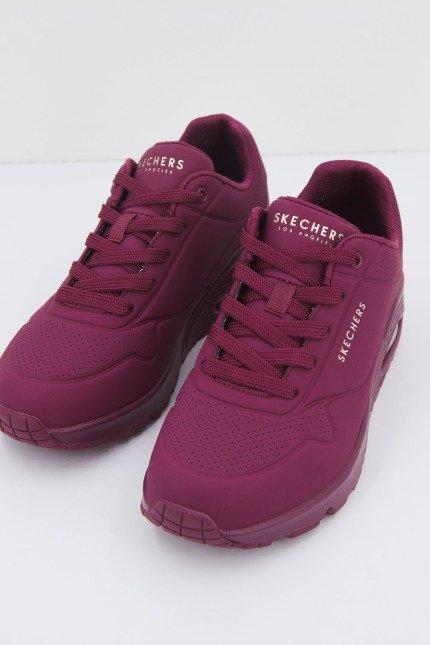 SKECHERS UNO- STAND ON AIR en color ROJO (1)