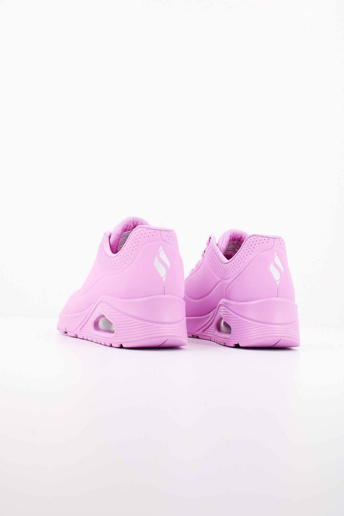 SKECHERS UNO STAND ON AIR en color ROSA (3)