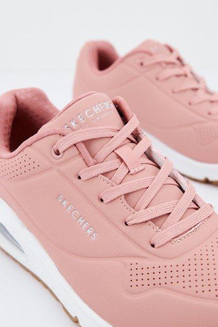 SKECHERS UNO STAND ON AIR en color ROSA (4)