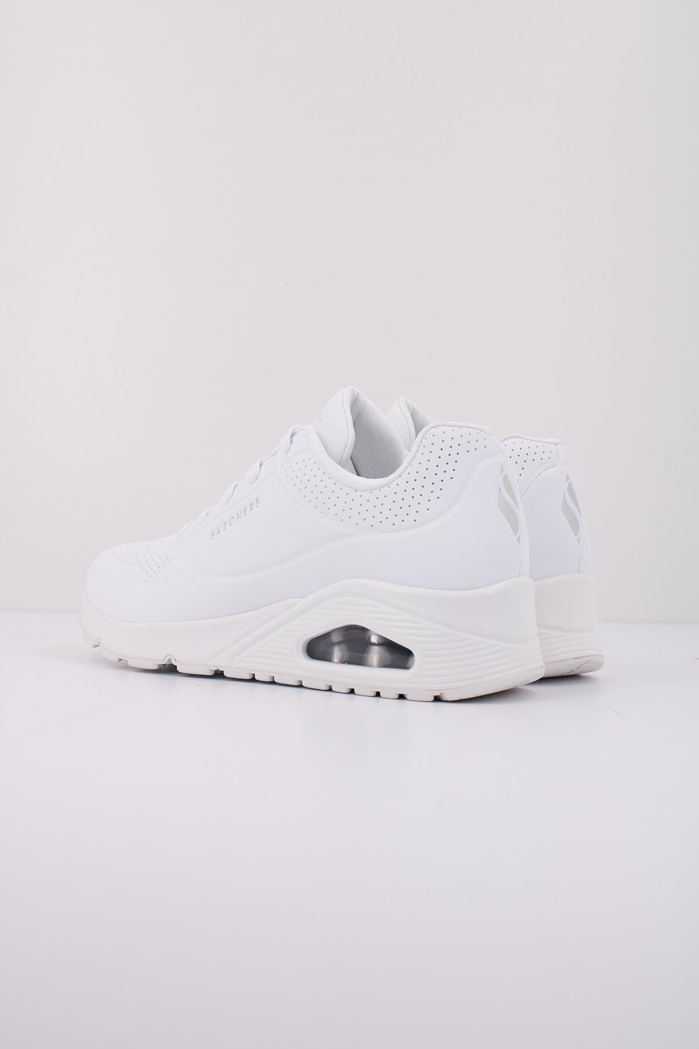 SKECHERS UNO STAND ON AIR en color BLANCO (4)