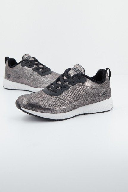 SKECHERS BOBS SQUAD en color PLATA (1)