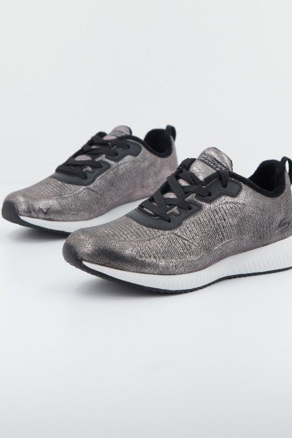 SKECHERS BOBS SQUAD en color PLATA (2)