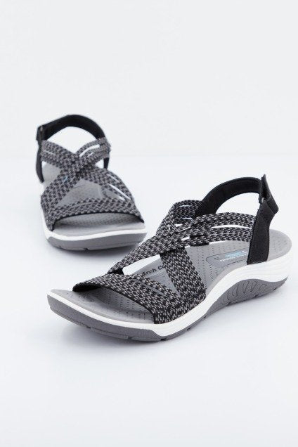 SKECHERS REGGAE CUP en color NEGRO (1)