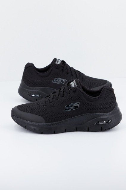 SKECHERS ARCH FIT en color NEGRO (1)