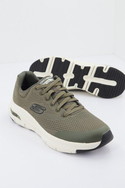 SKECHERS ARCH FIT en color VERDE (1)