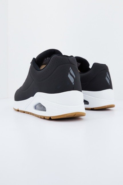 SKECHERS UNO - STAND ON AIR en color NEGRO (3)