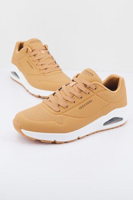 SKECHERS UNO - STAND ON AIR en color MARRON (1)