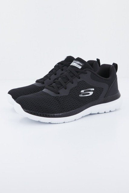 SKECHERS BOUNTIFUL QUICK PATH en color NEGRO (1)