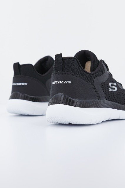 SKECHERS BOUNTIFUL QUICK PATH en color NEGRO (3)