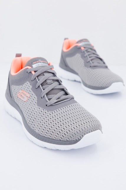 SKECHERS BOUNTIFUL QUICK PATH en color GRIS (2)