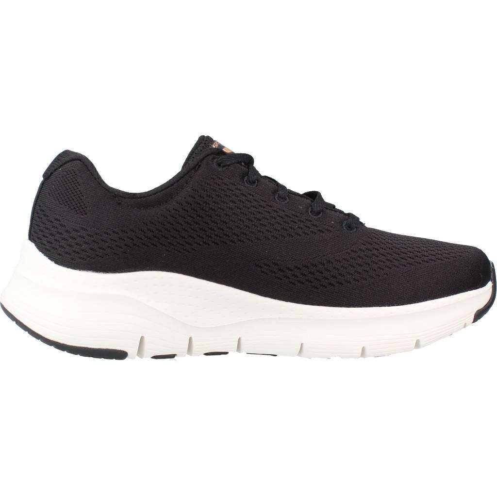 SKECHERS ARCH FIT en color NEGRO (4)