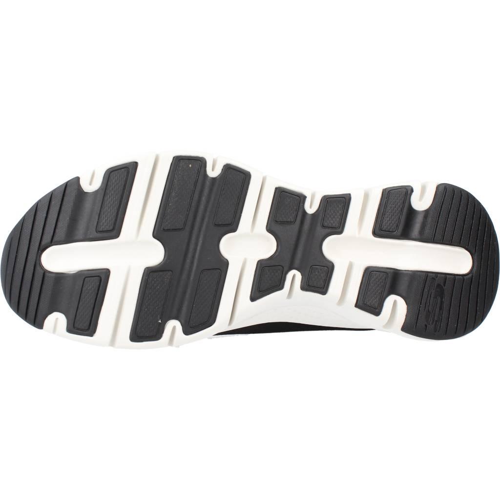 SKECHERS ARCH FIT en color NEGRO (6)
