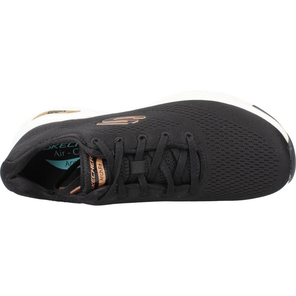 SKECHERS ARCH FIT en color NEGRO (7)