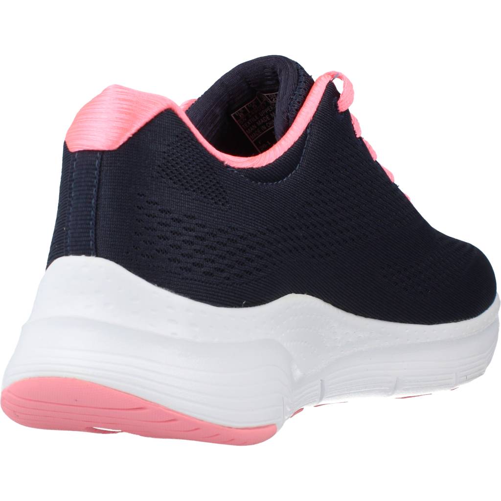 SKECHERS ARCH FIT en color AZUL (3)