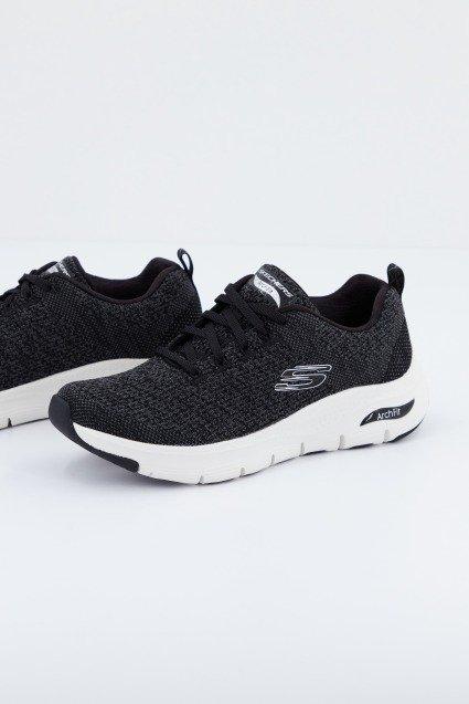SKECHERS ARCH FIT - INFINITE ADVENTU en color NEGRO (2)