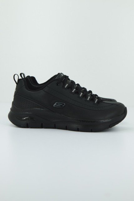 SKECHERS ARCH FIT CITI DRIVE en color NEGRO (2)