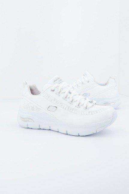 SKECHERS ARCH FIT - CITI DRIVE en color BLANCO (1)