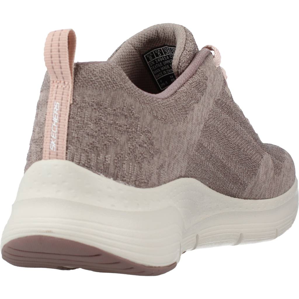 SKECHERS ARCH FIT COMFY WAVE en color MARRON (3)