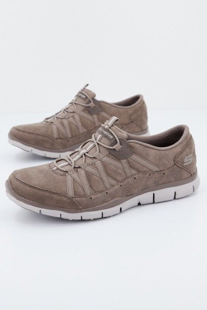 SKECHERS FINE TASTE en color MARRON (2)