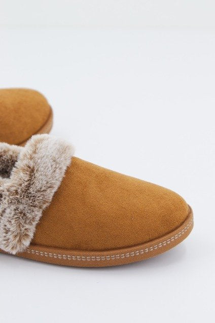 SKECHERS COZY CAMPFIRE en color MARRON (2)
