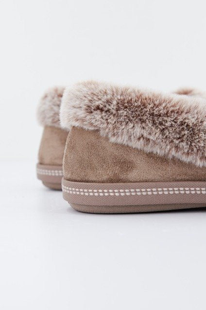 SKECHERS COZY CAMPFIRE en color MARRON CLARO (4)