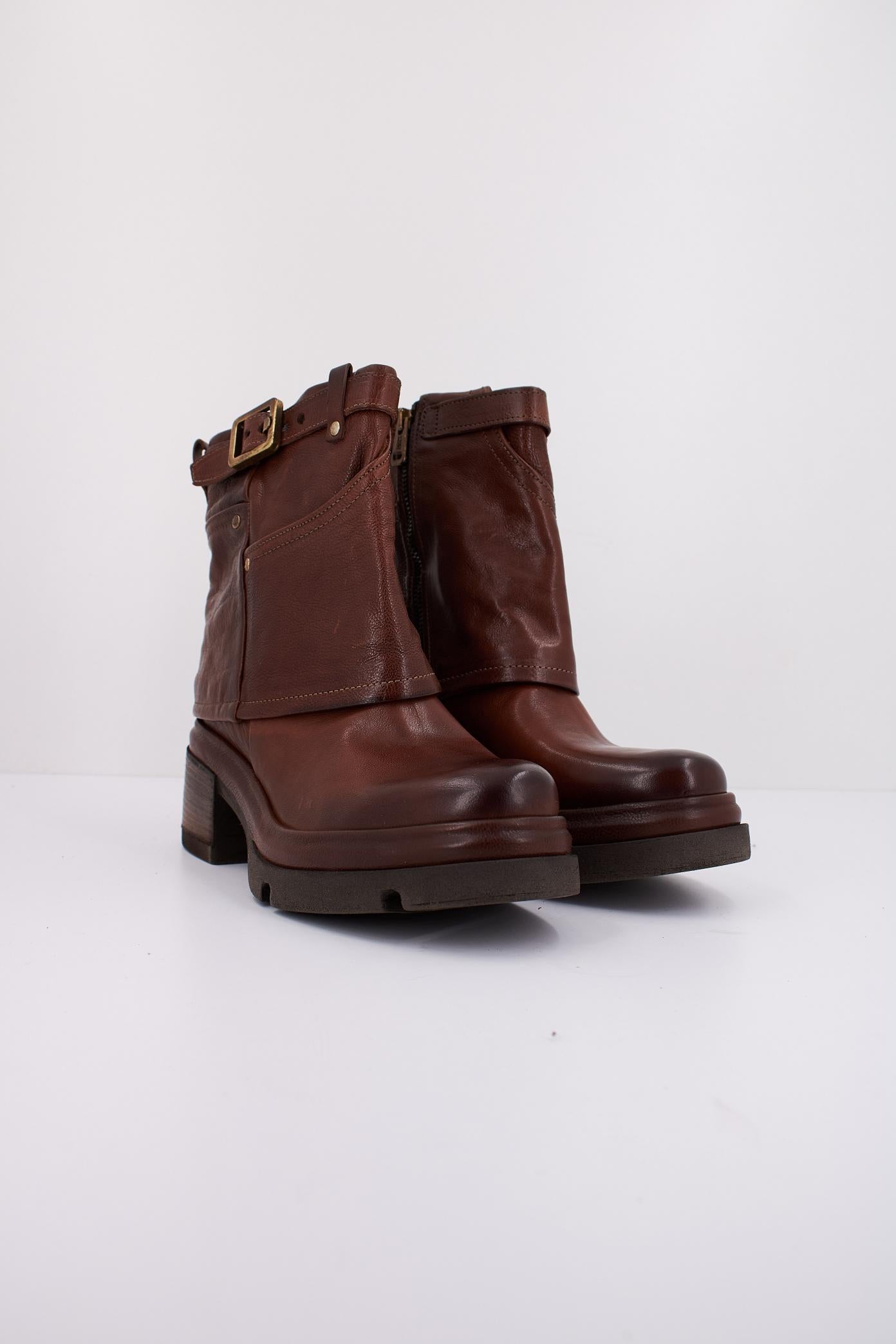 AS A en color MARRON (2)
