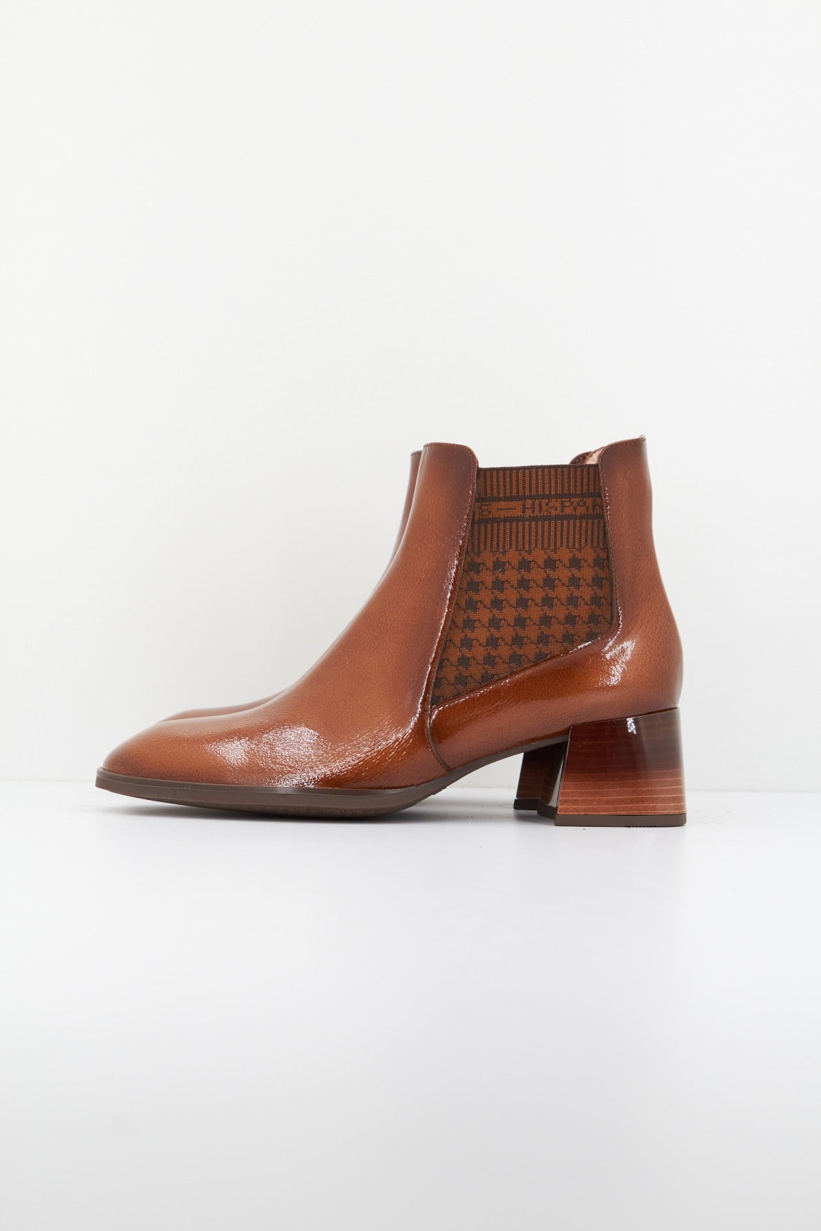 HISPANITAS HI en color MARRON (1)