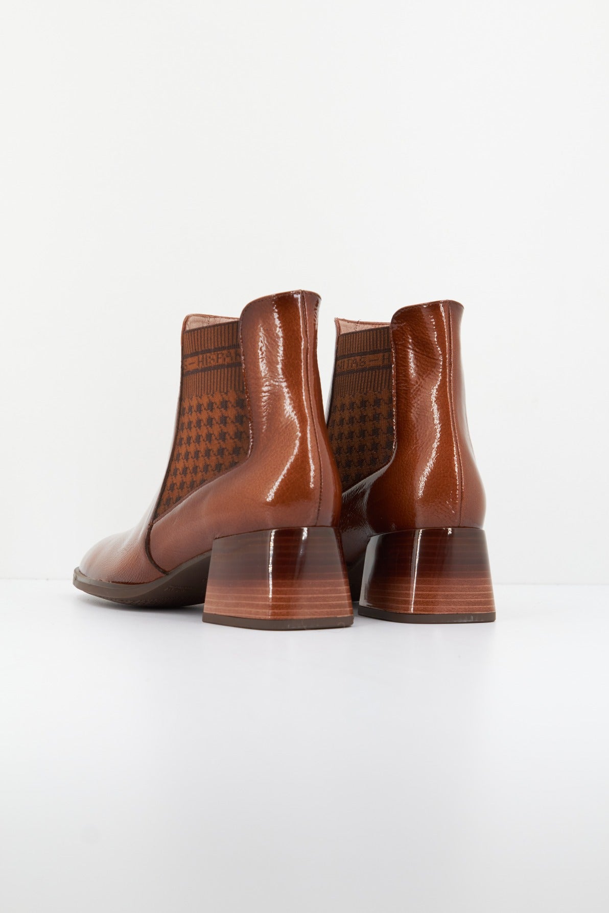 HISPANITAS HI en color MARRON (3)